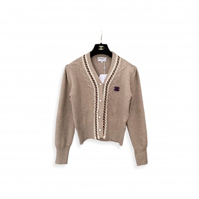 CHANEL KNITTED CARDIGAN 